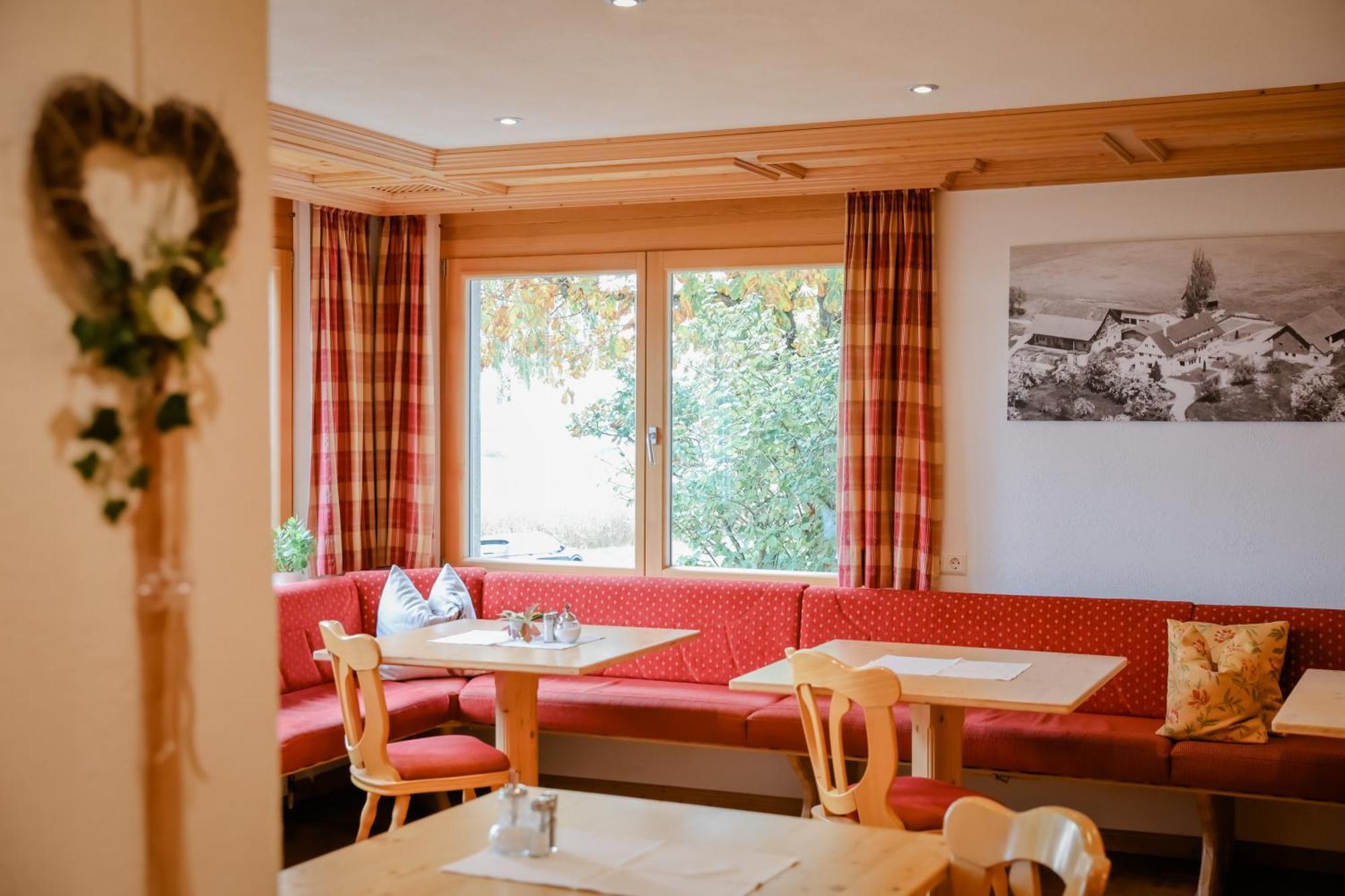 Landhotel Schellenberg Uberlingen Exterior photo